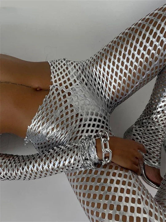 2024 neue Frauen Sexy Aushöhlen Loch Streetwear Trainingsanzug Einfache Schlank Stretch Silber Trainingsanzug Zwei Stück Set Weibliche Festival Outfits | Techno Shirts | Rave Clothing