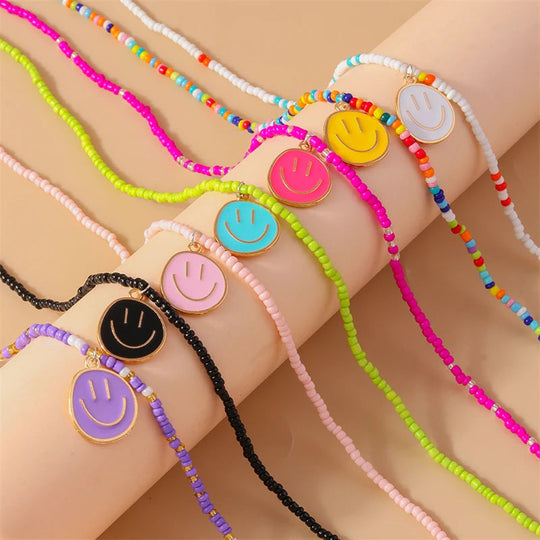 Mode Bunte Lächeln Gesicht Anhänger Halskette für Frauen Handgemachte Perlen Halskette Mädchen Party Festival Schmuck Geschenke Festival Outfits | Techno Shirts | Rave Clothing