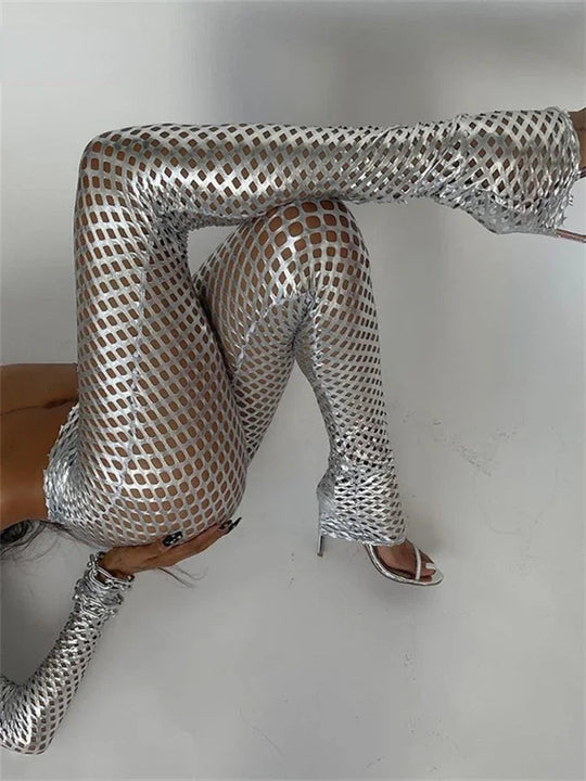 2024 neue Frauen Sexy Aushöhlen Loch Streetwear Trainingsanzug Einfache Schlank Stretch Silber Trainingsanzug Zwei Stück Set Weibliche Festival Outfits | Techno Shirts | Rave Clothing
