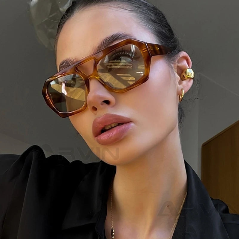 Vintage Quadratische Sonnenbrille für Frauen Männer Dicker Rahmen Doppelte Brücken Brillen Weibliche Mode Chic Polygon Sonnenbrille Leopard Blau Festival Outfits | Techno Shirts | Rave Clothing